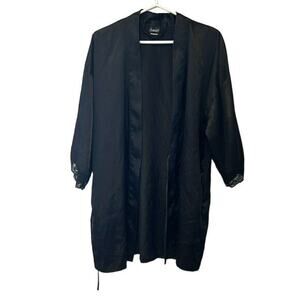 Frederick’s‎ of Hollywood Black Silk Short Robe Tie Medium Pockets Nighty Lace